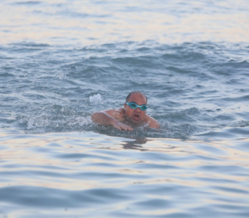 بلدية غزة تحذر من السباحة في البحر لمدة 3 أيام